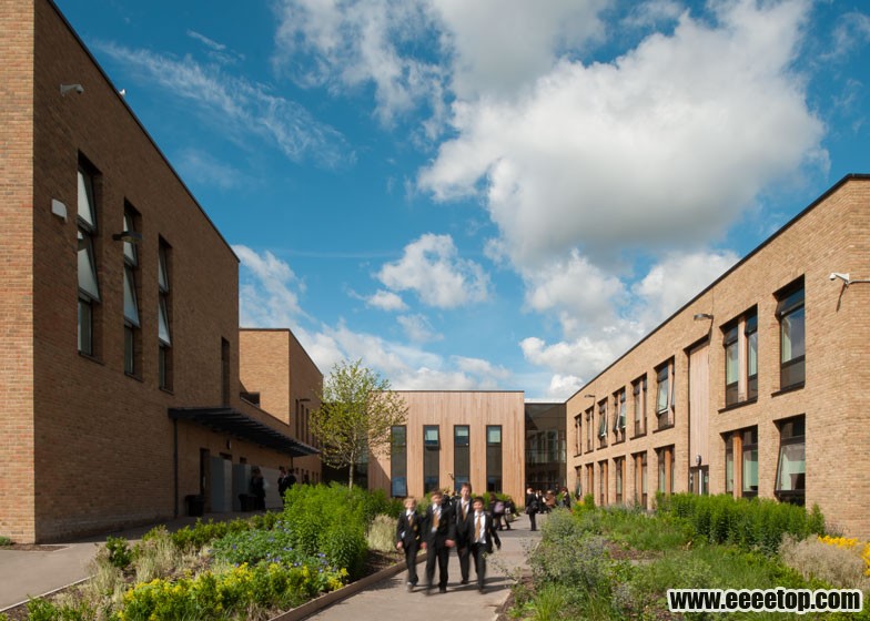 dezeen_Cornelius-Vermuyden-School-by-Nicholas-Hare_ss_3.jpg