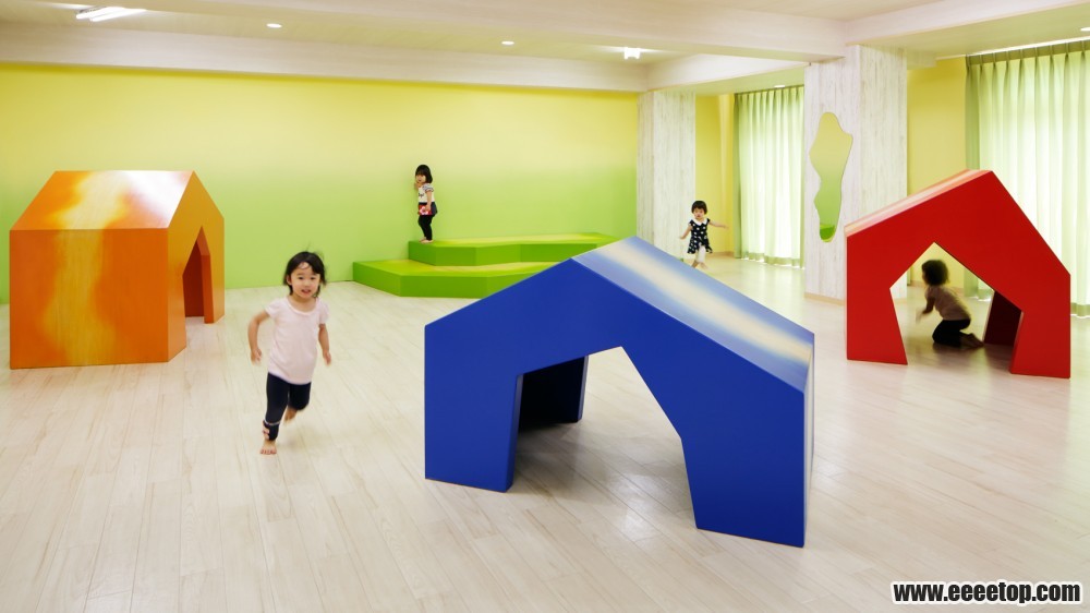 5526e57be58ececd82000163_lhm-kindergarten-moriyuki-ochiai-architects_lhm12-1000x562.jpg