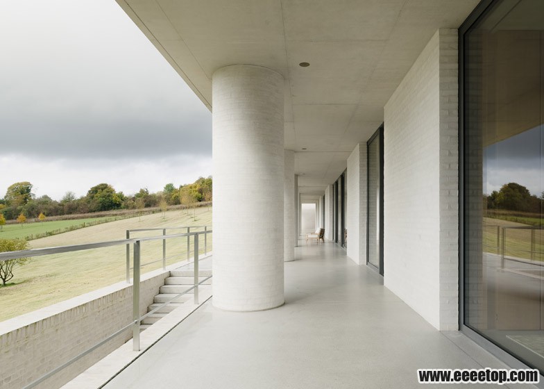 Fayland-House_David-Chipperfield_dezeen_784_6.jpg