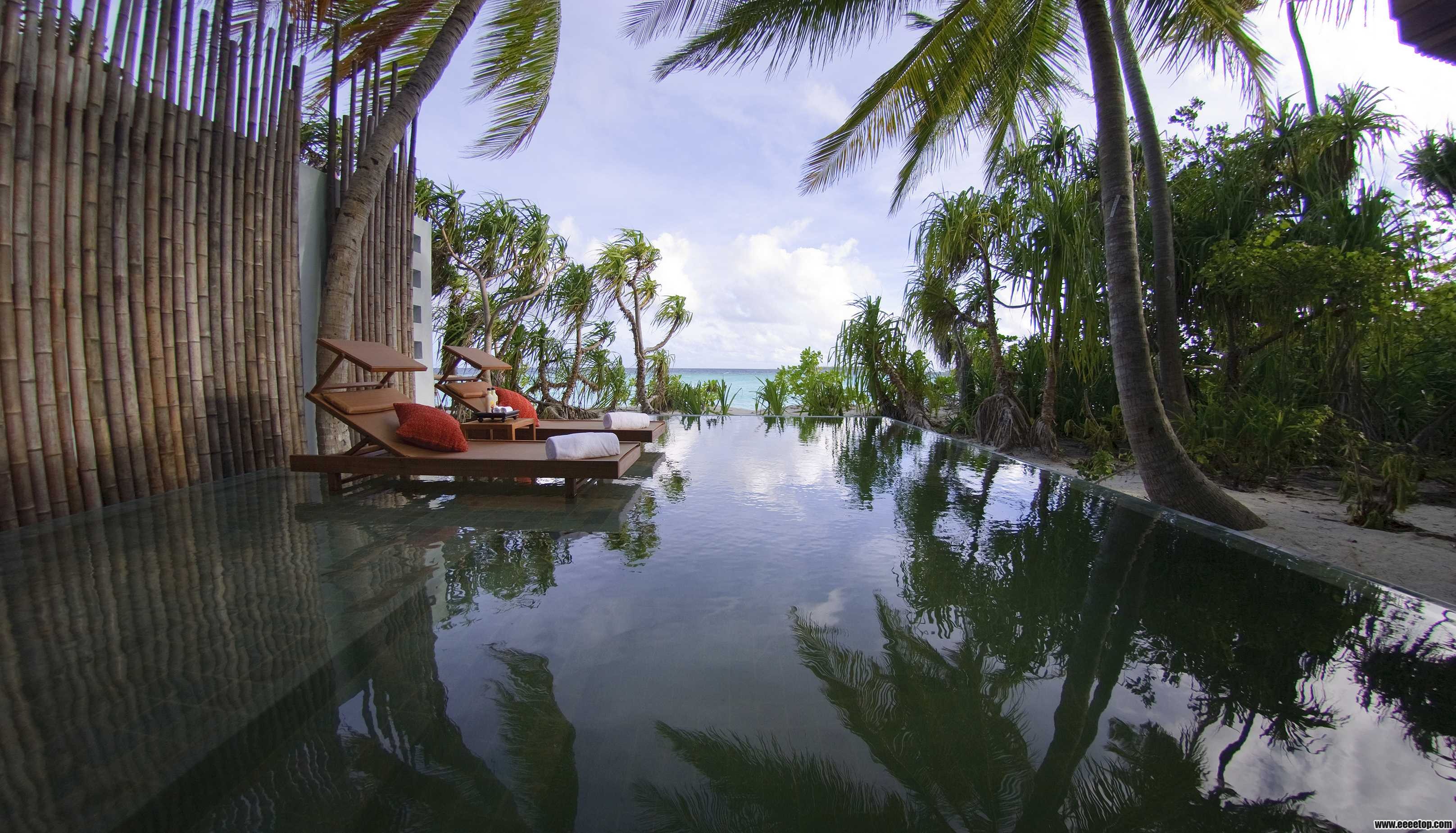 Beach Villa infinity pool.jpg