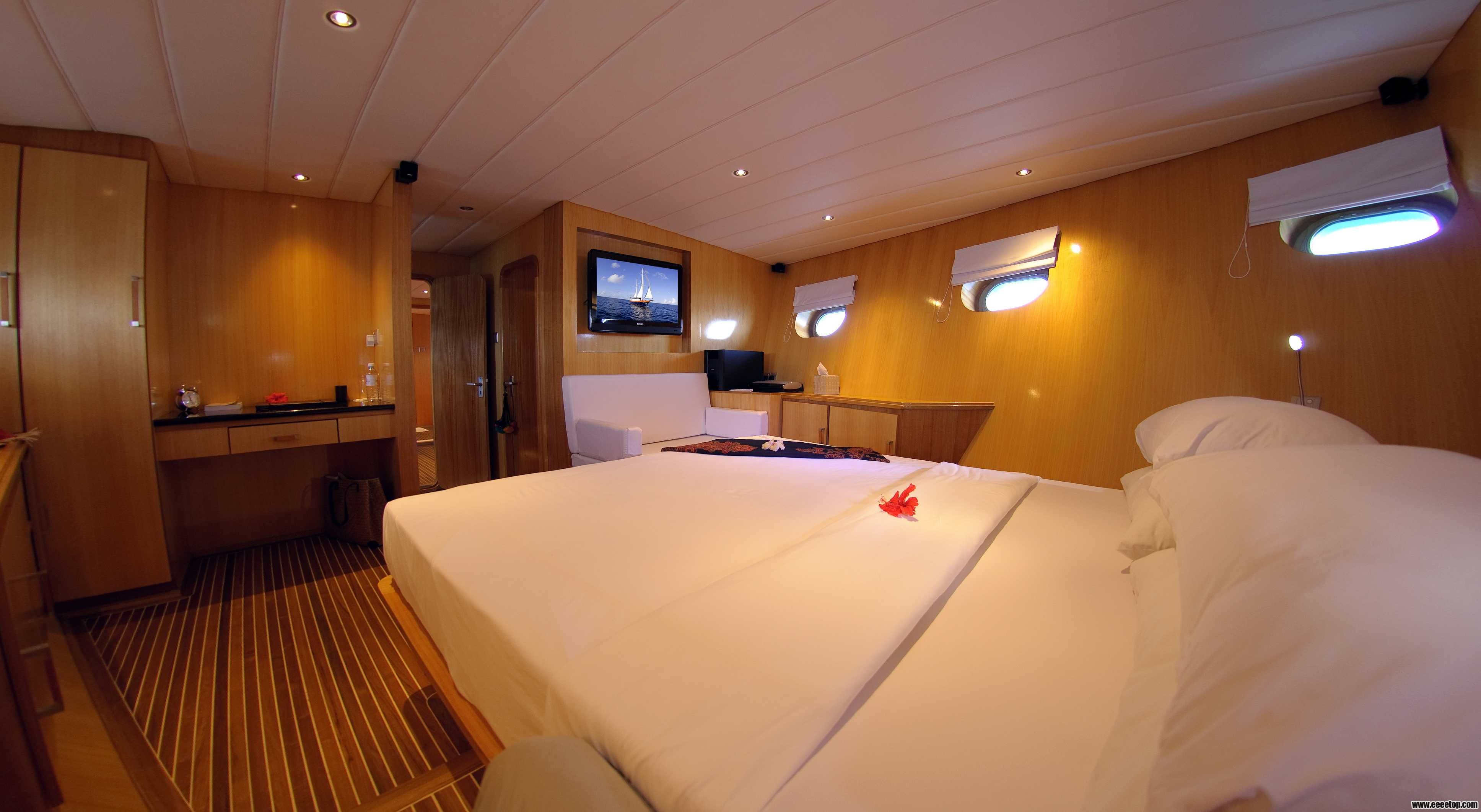 Yacht bedroom.jpg